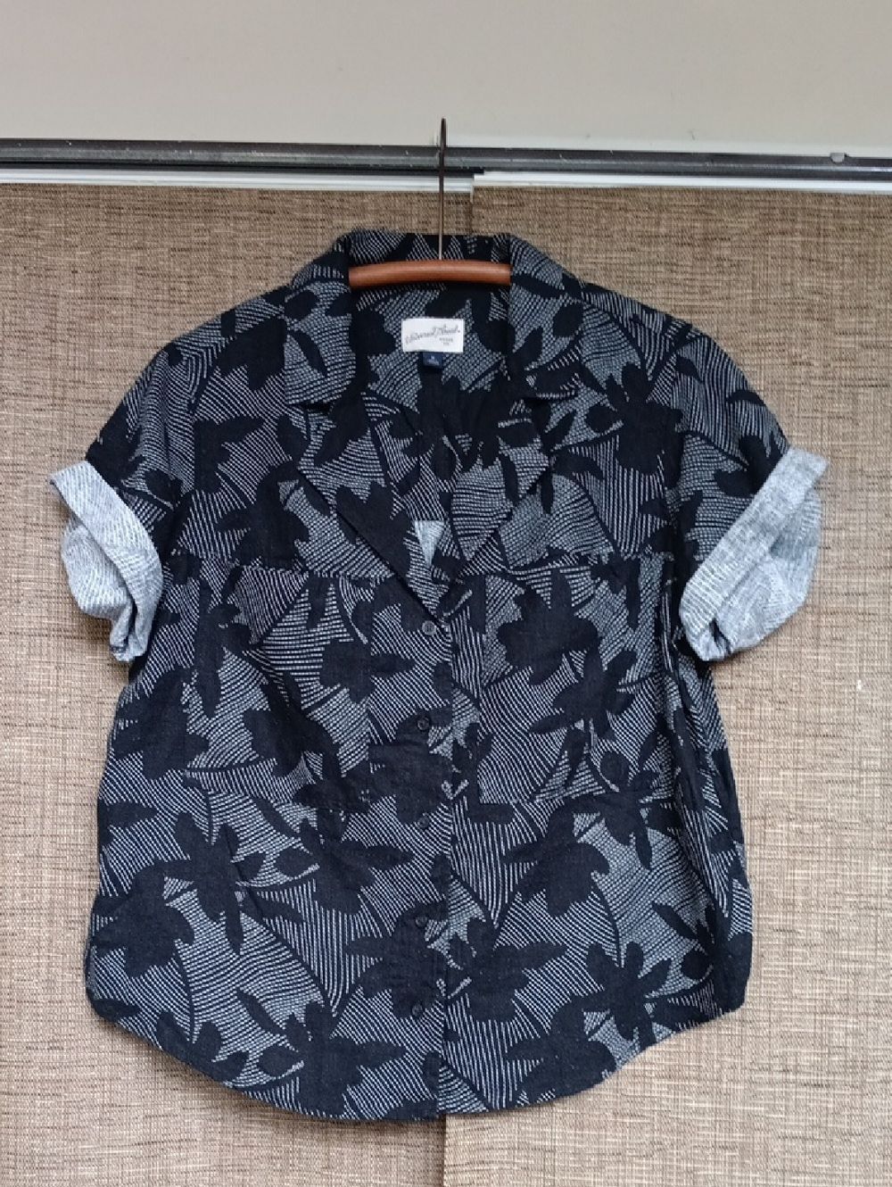 Universal Threads Linen Blend Short Sleeve Shirt Black And White